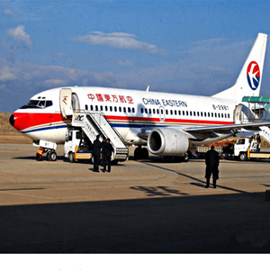 东极航空物流航空快运业稳步发展的原因是什么？